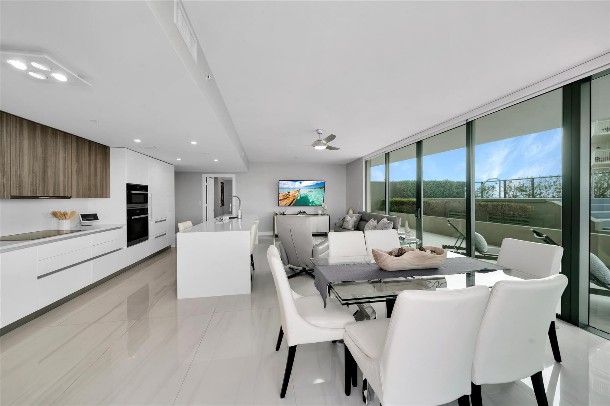 Pompano Beach, Florida, 33062, United States, 3 Bedrooms Bedrooms, ,3 BathroomsBathrooms,Residential,For Sale,1810568