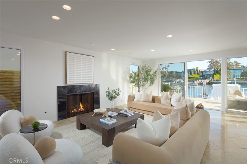 Newport Beach, California, 92660, United States, 8 Bedrooms Bedrooms, ,2 BathroomsBathrooms,Residential,For Sale,1877447