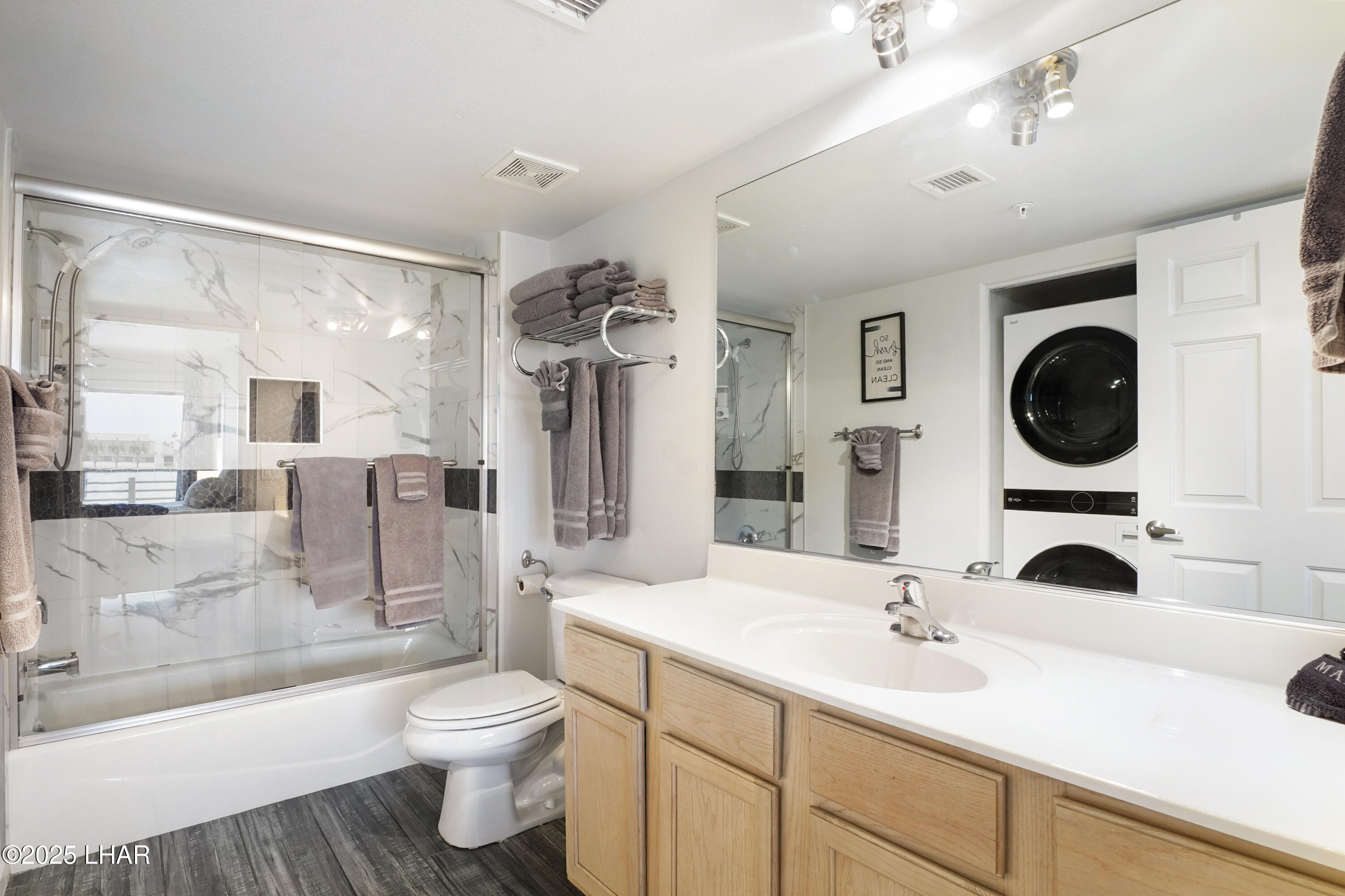 Lake Havasu City, Arizona, 86403, United States, 2 Bedrooms Bedrooms, ,1 BathroomBathrooms,Residential,For Sale,1999081