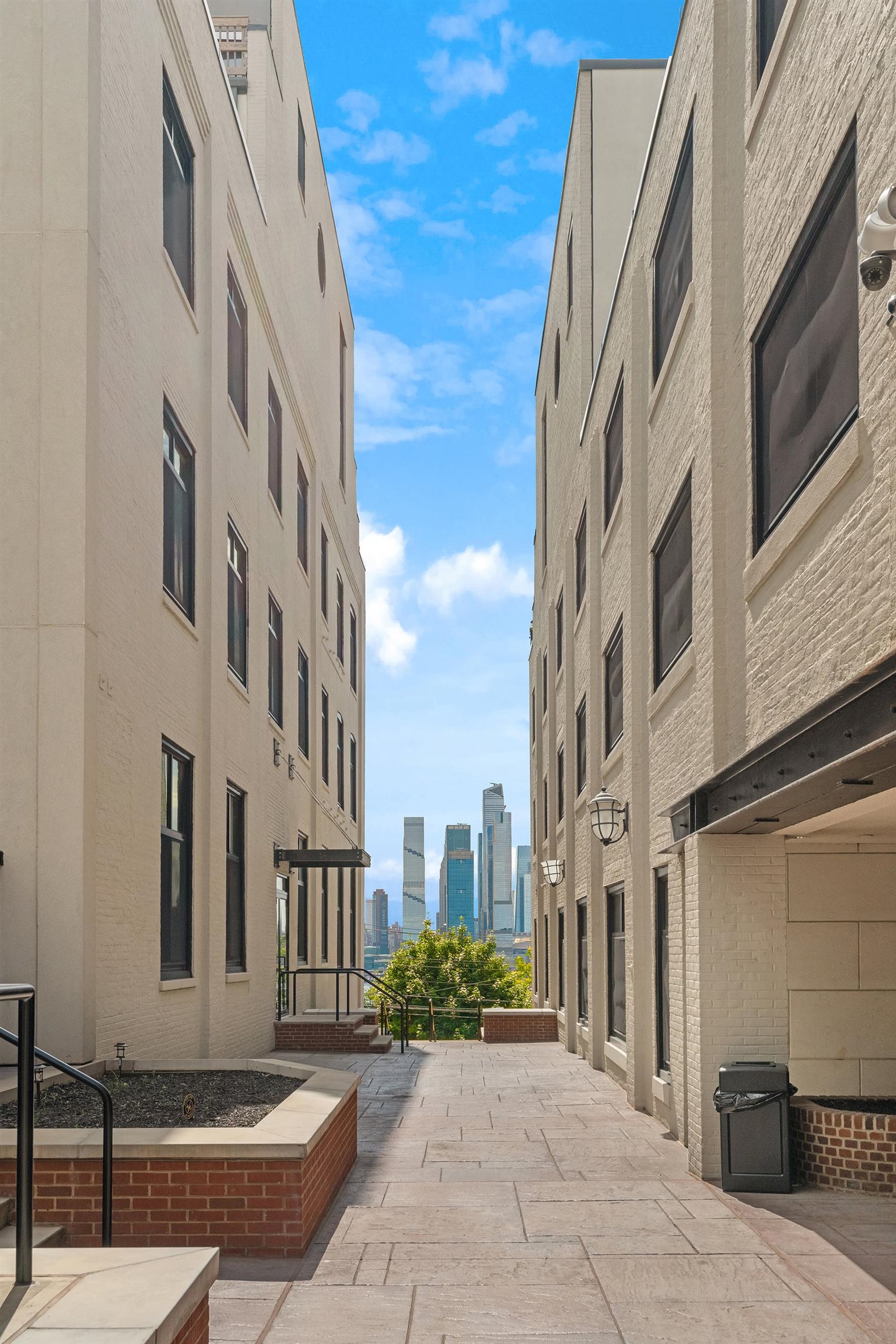 Weehawken, New Jersey, 07086, United States, 1 Bedroom Bedrooms, ,1 BathroomBathrooms,Residential,For Sale,1948382