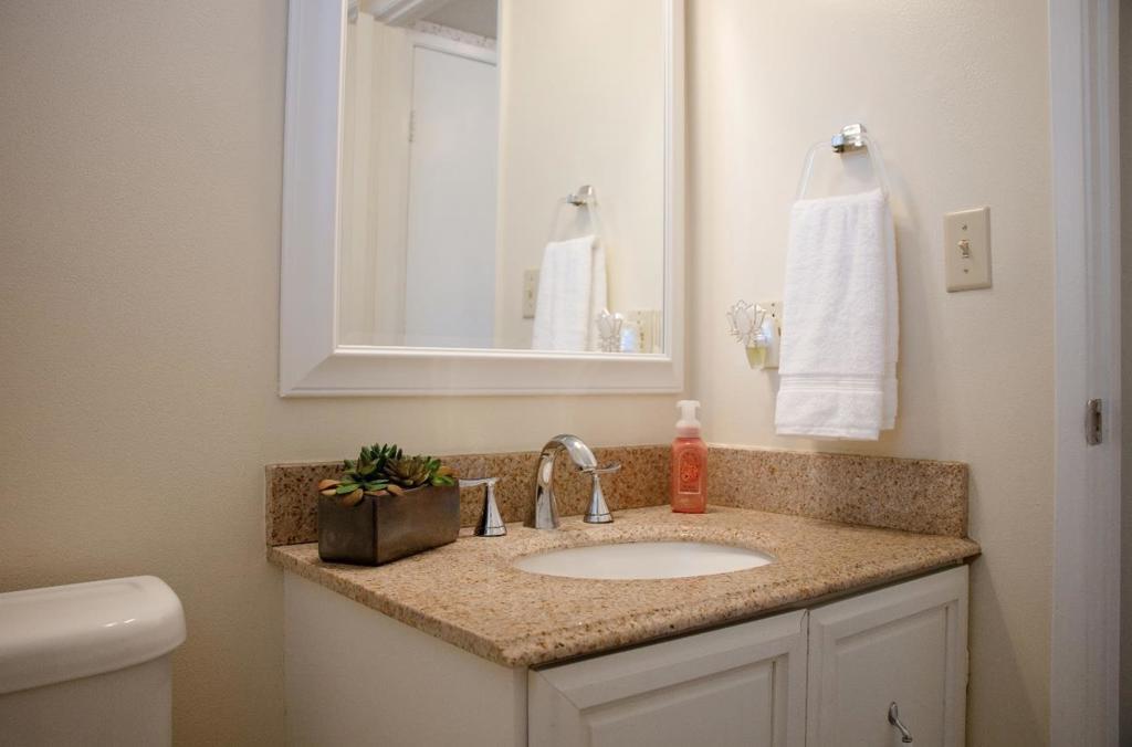 San Jose, California, 95148, United States, 5 Bedrooms Bedrooms, ,3 BathroomsBathrooms,Residential,For Sale,1801455