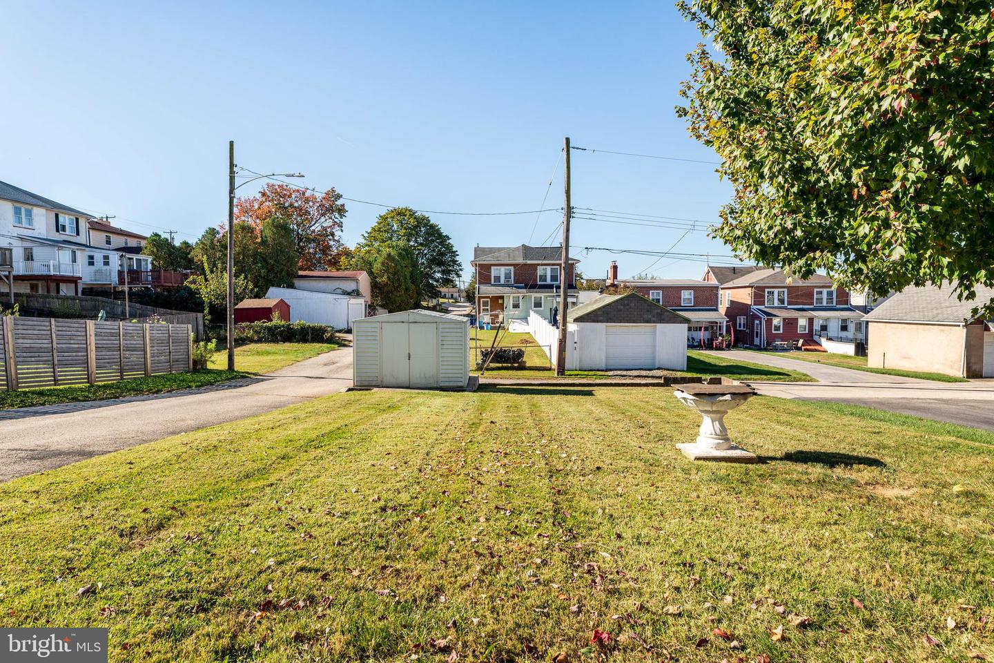 Conshohocken, Pennsylvania, 19428, United States, 4 Bedrooms Bedrooms, ,3 BathroomsBathrooms,Residential,For Sale,2003436