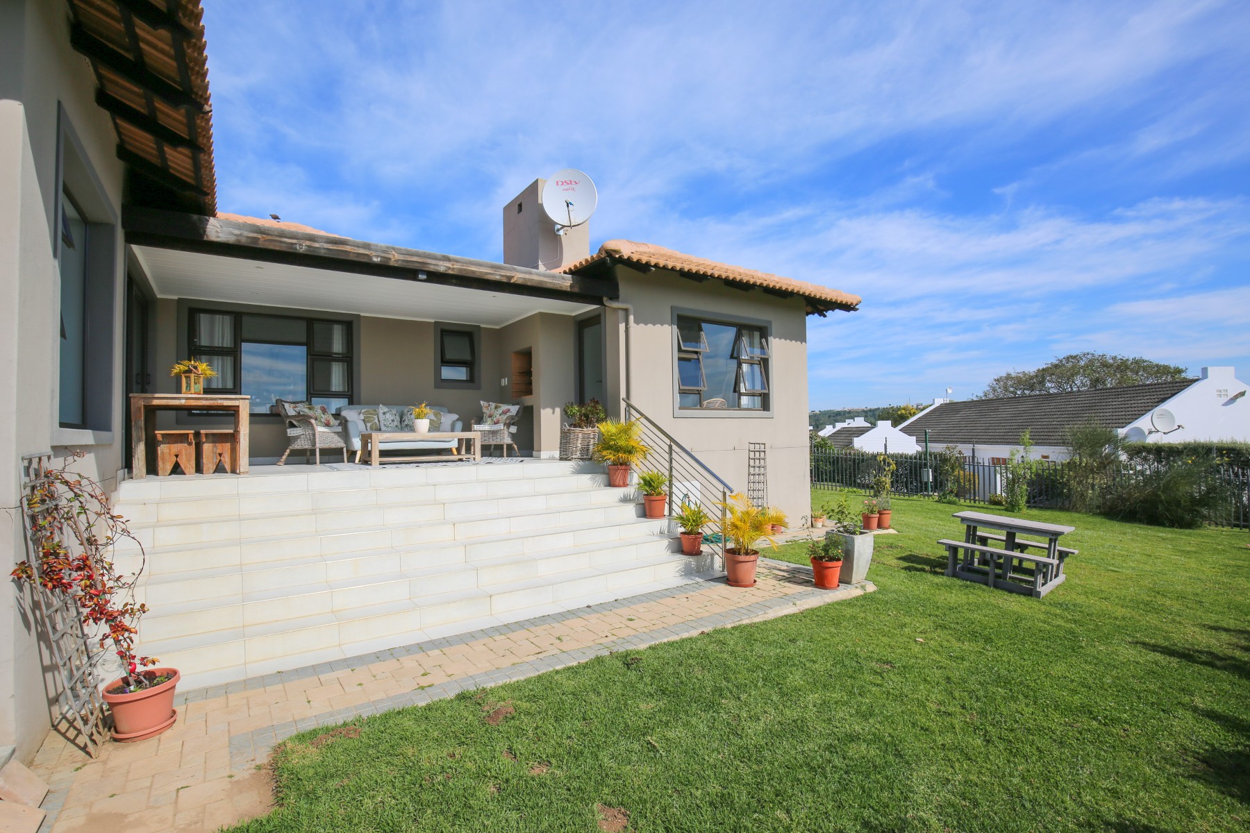 Family Home in Gated Estate - 物件實景