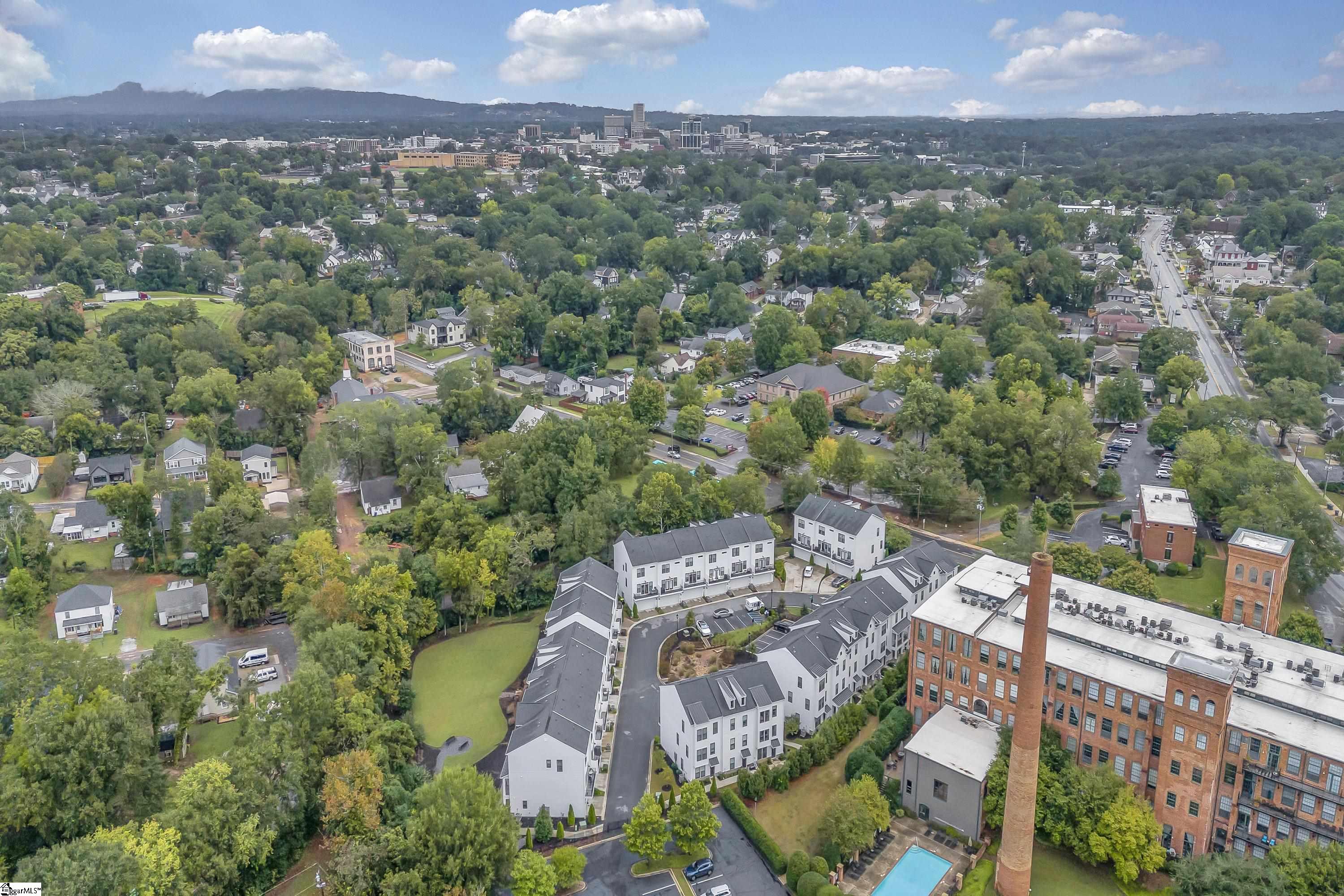 Greenville, South Carolina, 29605, United States, 3 Bedrooms Bedrooms, ,4 BathroomsBathrooms,Residential,For Sale,1999610