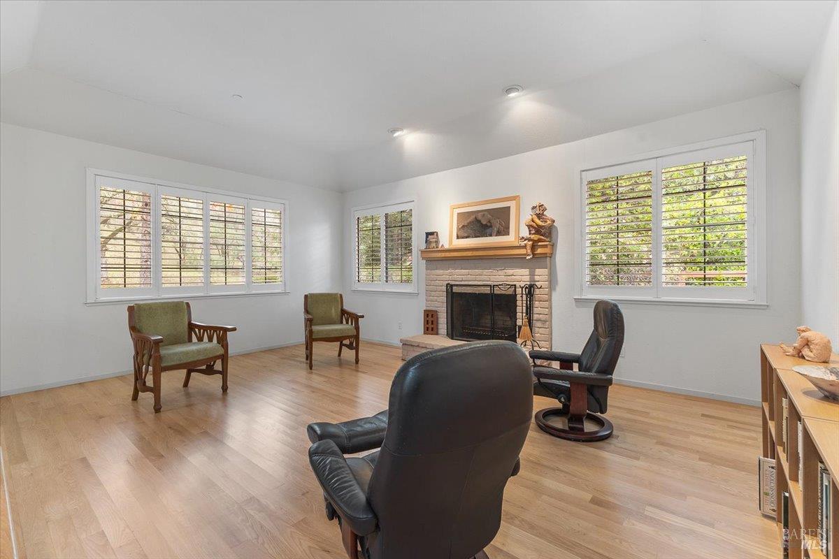 Santa Rosa, California, 95409, United States, 3 Bedrooms Bedrooms, ,2 BathroomsBathrooms,Residential,For Sale,2006372