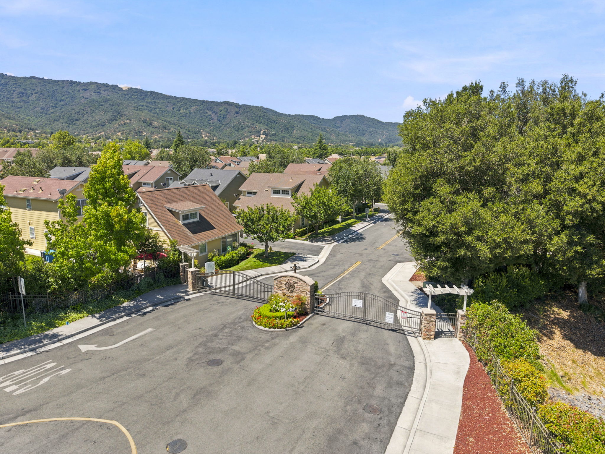  7755 Isabella Way - 物件實景