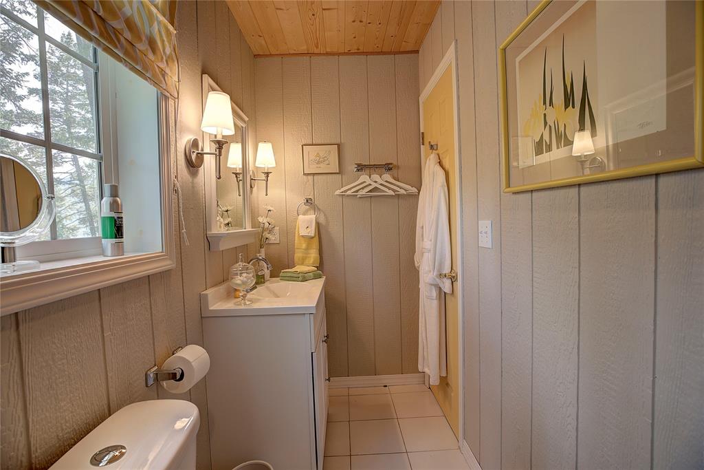 Polson, Montana, 59860, United States, 2 Bedrooms Bedrooms, ,1 BathroomBathrooms,Residential,For Sale,1870410