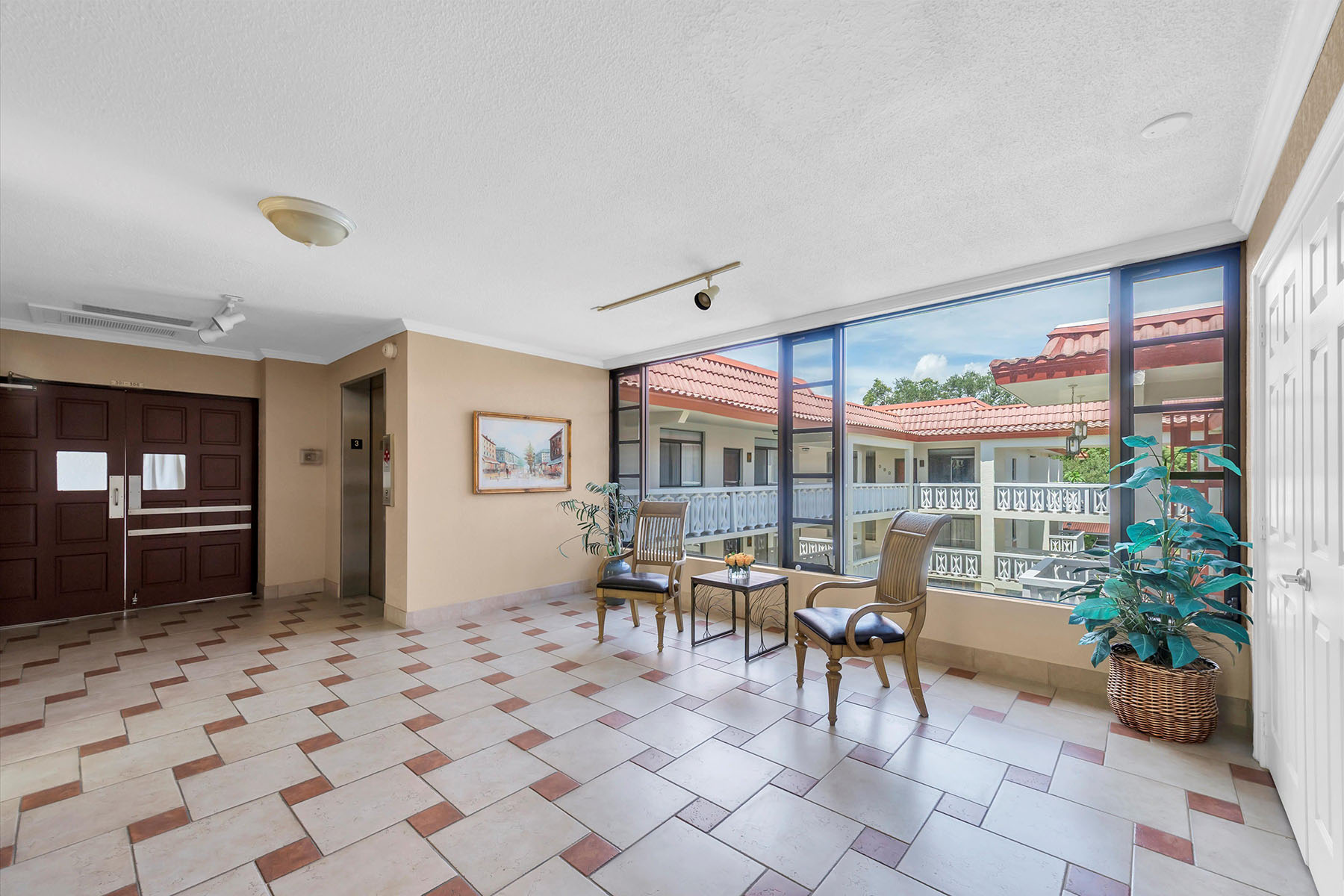  SEVILLE CONDO 8 - 物件實景