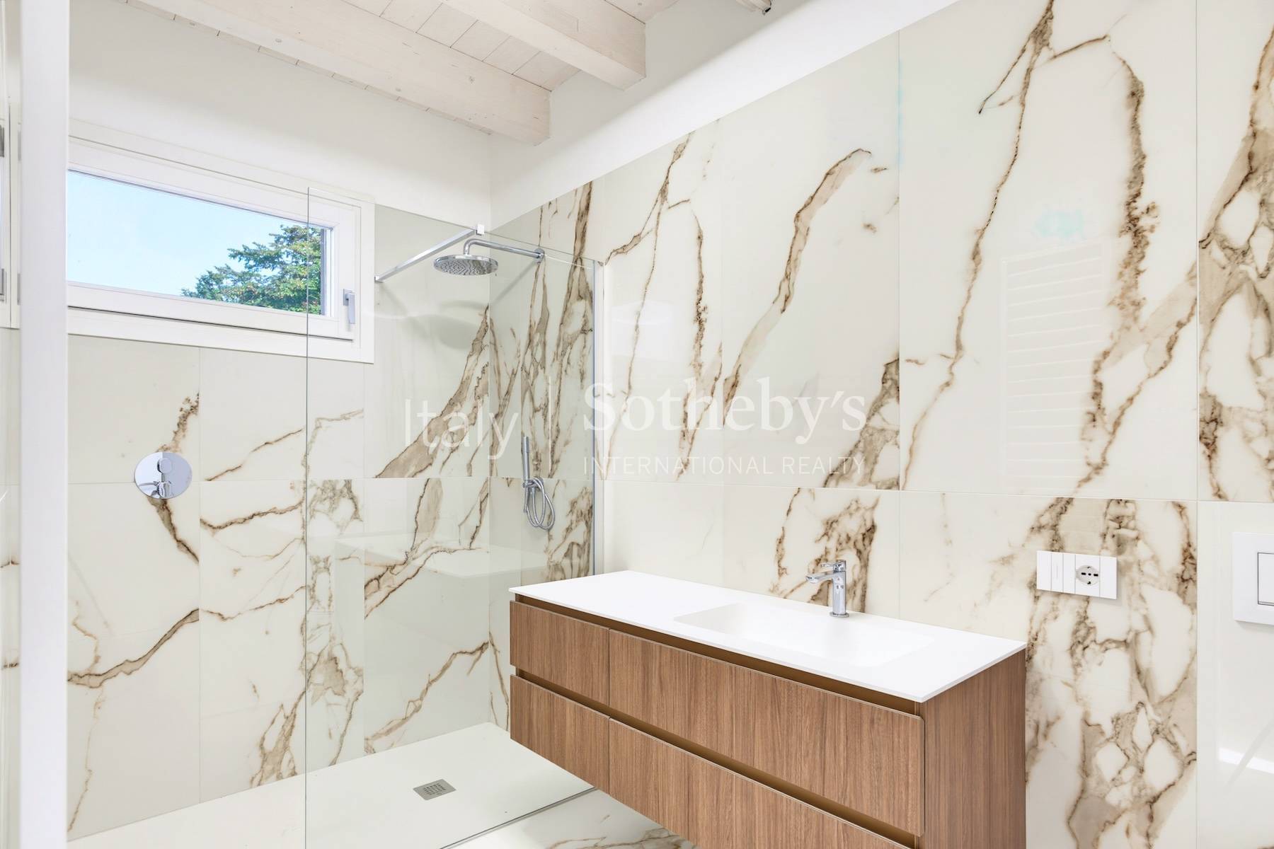  Stunning Penthouse with Pool and Lake Iseo Views - 物件實景