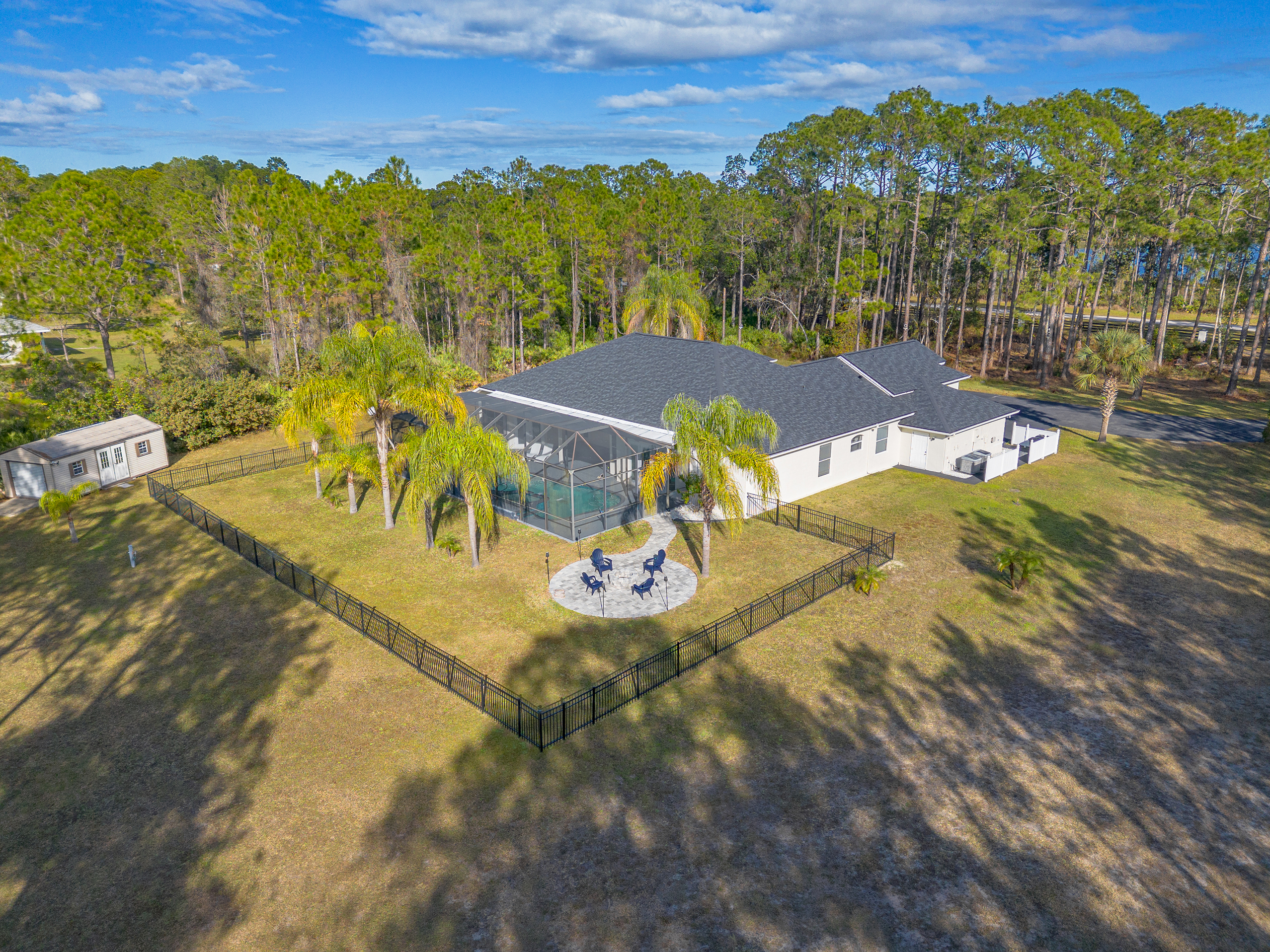 Daytona Beach, Florida, 32124, United States, 5 Bedrooms Bedrooms, ,4 BathroomsBathrooms,Residential,For Sale,2006264