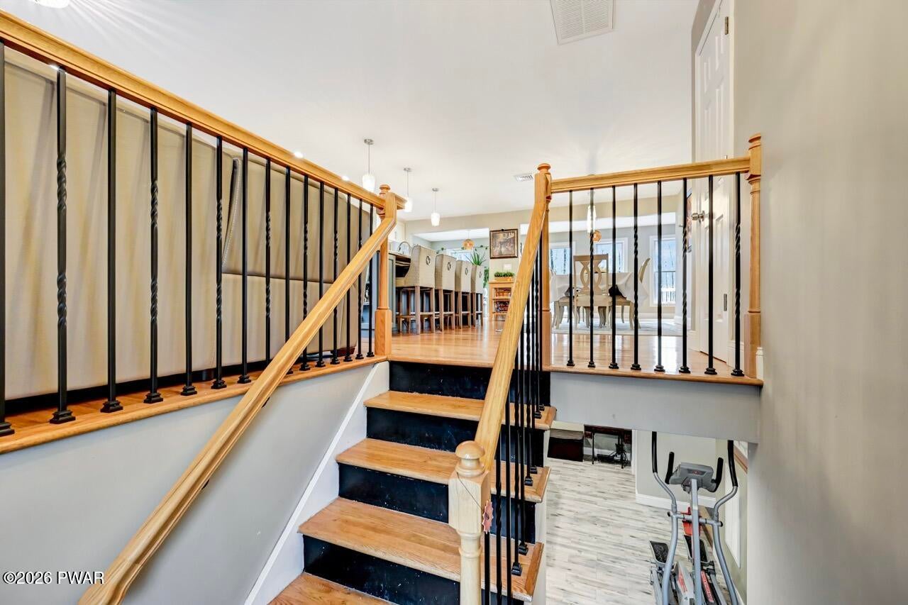 Milford, Pennsylvania, 18337, United States, 3 Bedrooms Bedrooms, ,3 BathroomsBathrooms,Residential,For Sale,2011309