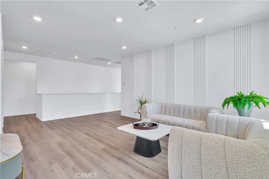 Menifee, California, 92584, United States, 5 Bedrooms Bedrooms, ,3 BathroomsBathrooms,Residential,For Sale,1936987