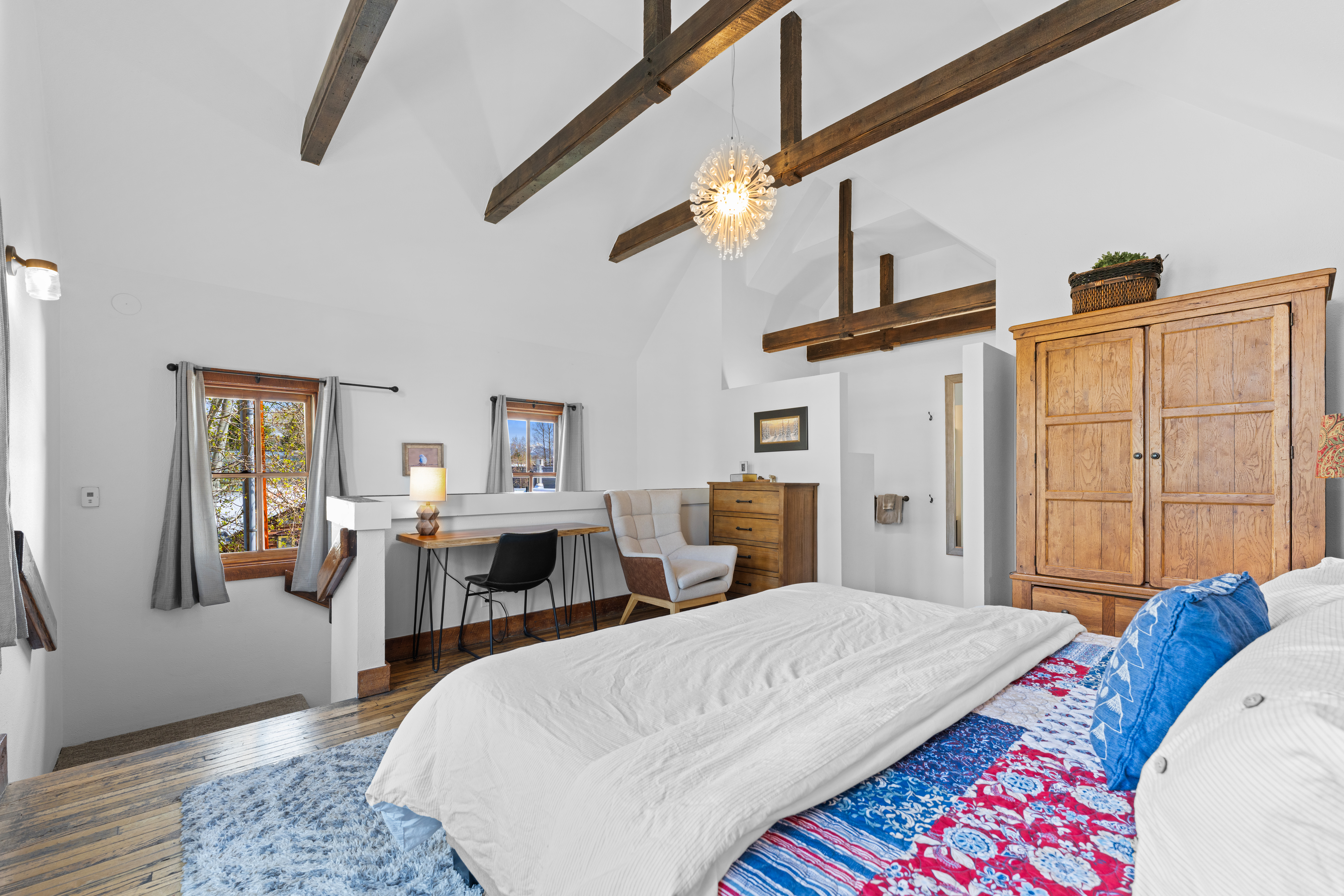  Meticulously Remodeled Historic Home - 物件實景