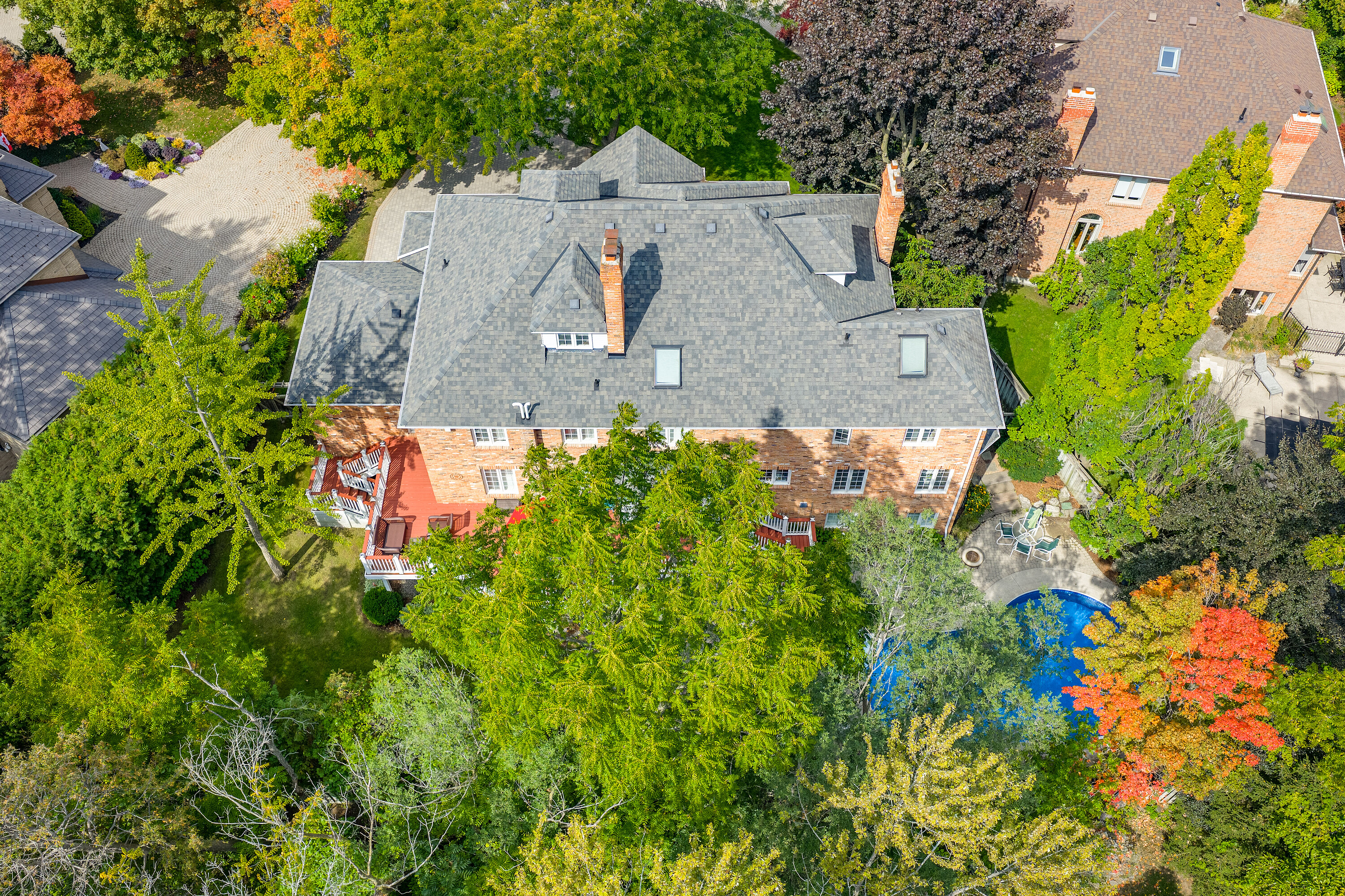  Lorne Park Executive Home - 物件實景