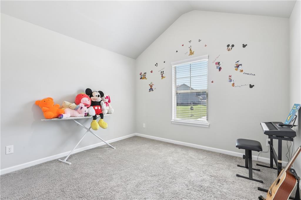 Mcdonough, Georgia, 30252, United States, 5 Bedrooms Bedrooms, ,3 BathroomsBathrooms,Residential,For Sale,1983441