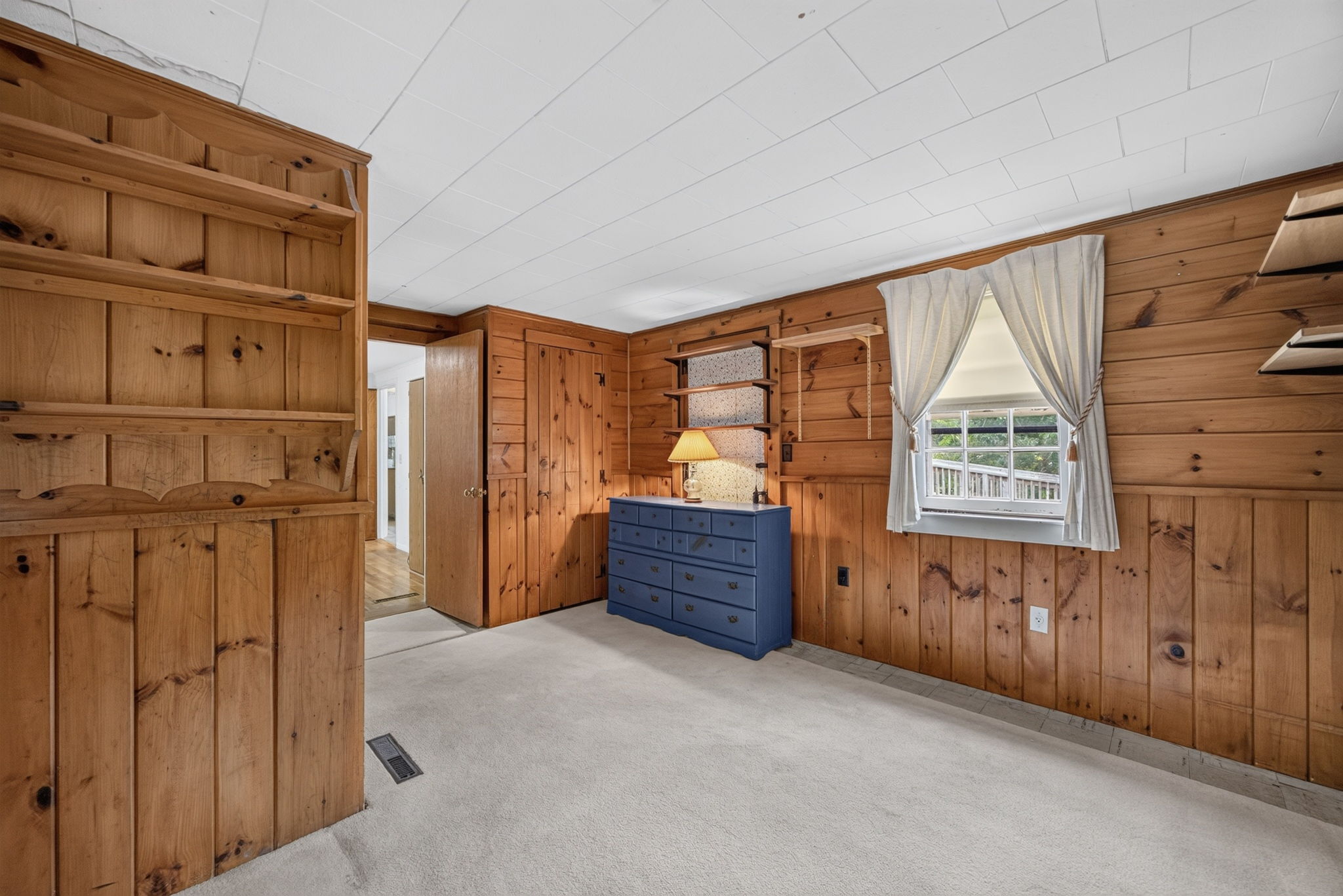  Privacy, Potential & 1.44 Acres in Truro - 物件實景