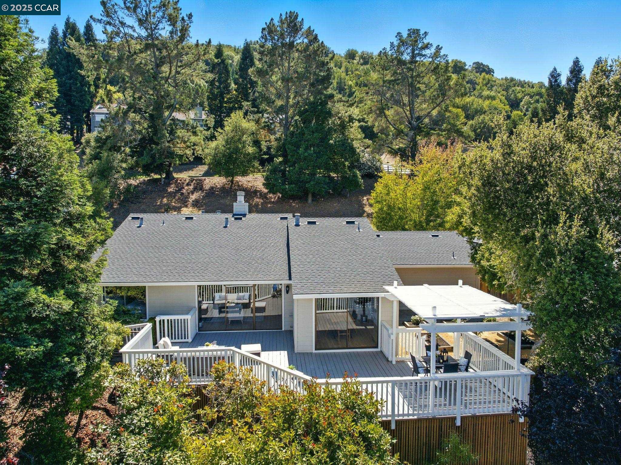 Moraga, California, 94556, United States, 3 Bedrooms Bedrooms, ,2 BathroomsBathrooms,Residential,For Sale,1926288