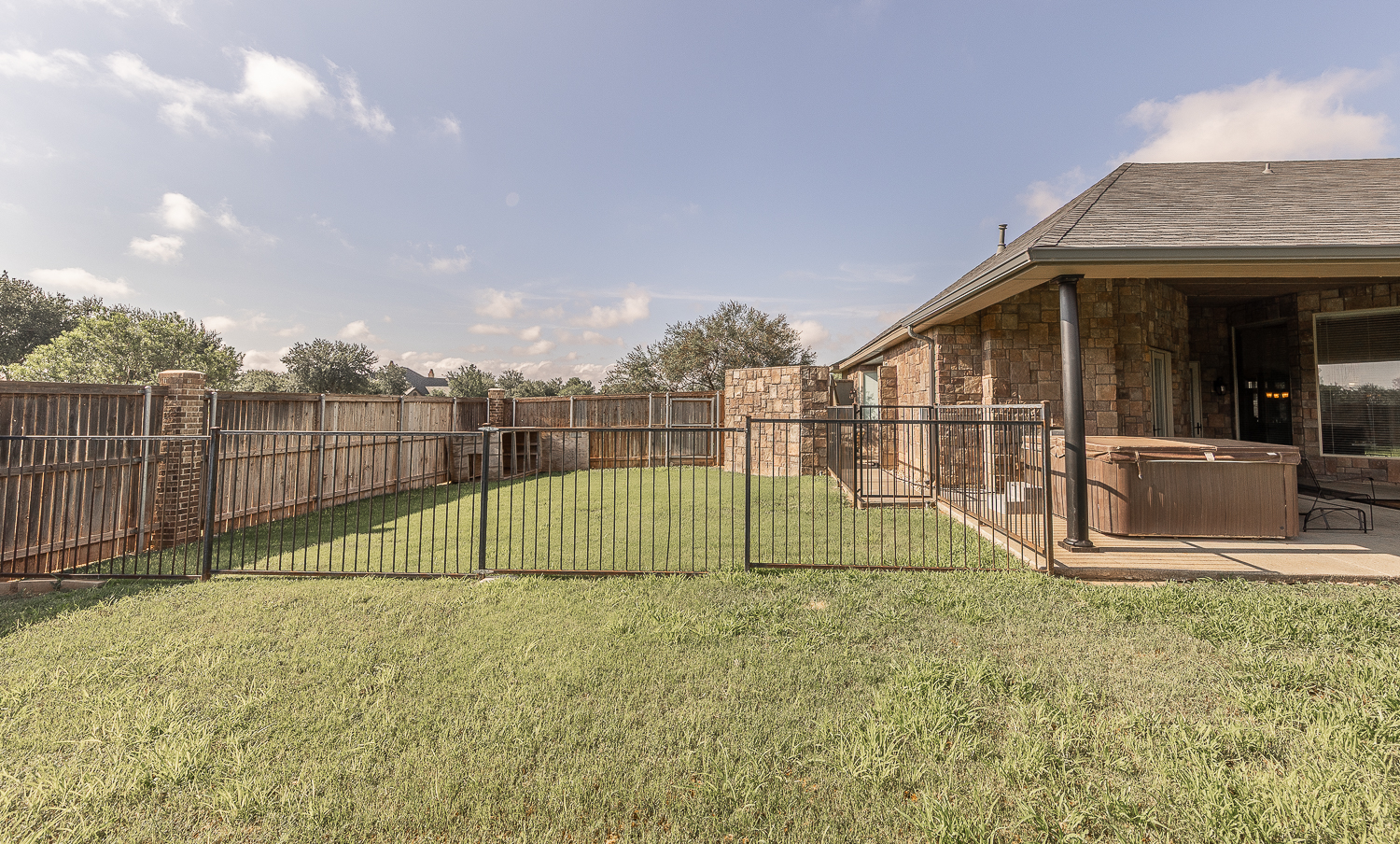 Lubbock, Texas, 79424, United States, 4 Bedrooms Bedrooms, ,4 BathroomsBathrooms,Residential,For Sale,1901178