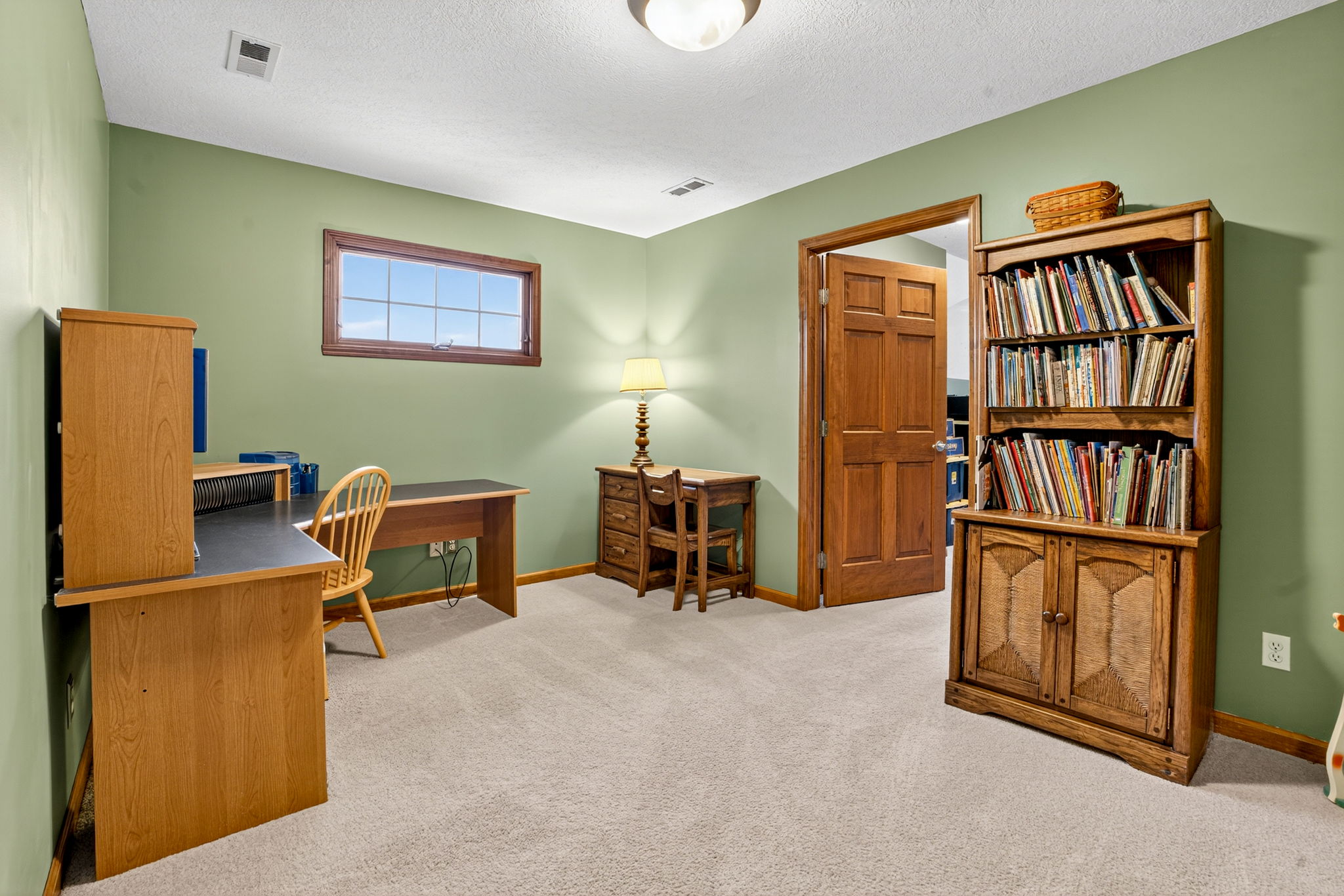 Terre Haute, Indiana, 47802, United States, 4 Bedrooms Bedrooms, ,4 BathroomsBathrooms,Residential,For Sale,1976362