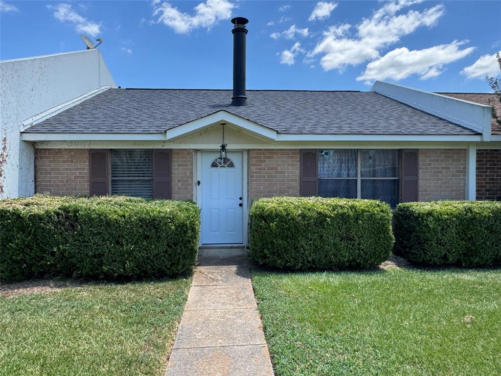 Longstreet Pl, Bossier City, LA 71112