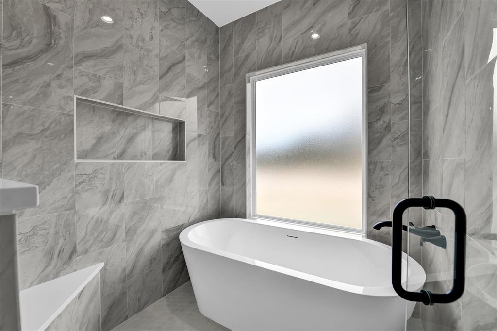 Millsap, Texas, 76066, United States, 4 Bedrooms Bedrooms, ,2 BathroomsBathrooms,Residential,For Sale,1984368