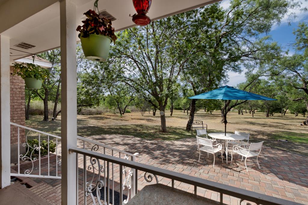 Llano, Texas, 78643, United States, 3 Bedrooms Bedrooms, ,2 BathroomsBathrooms,Residential,For Sale,1869749