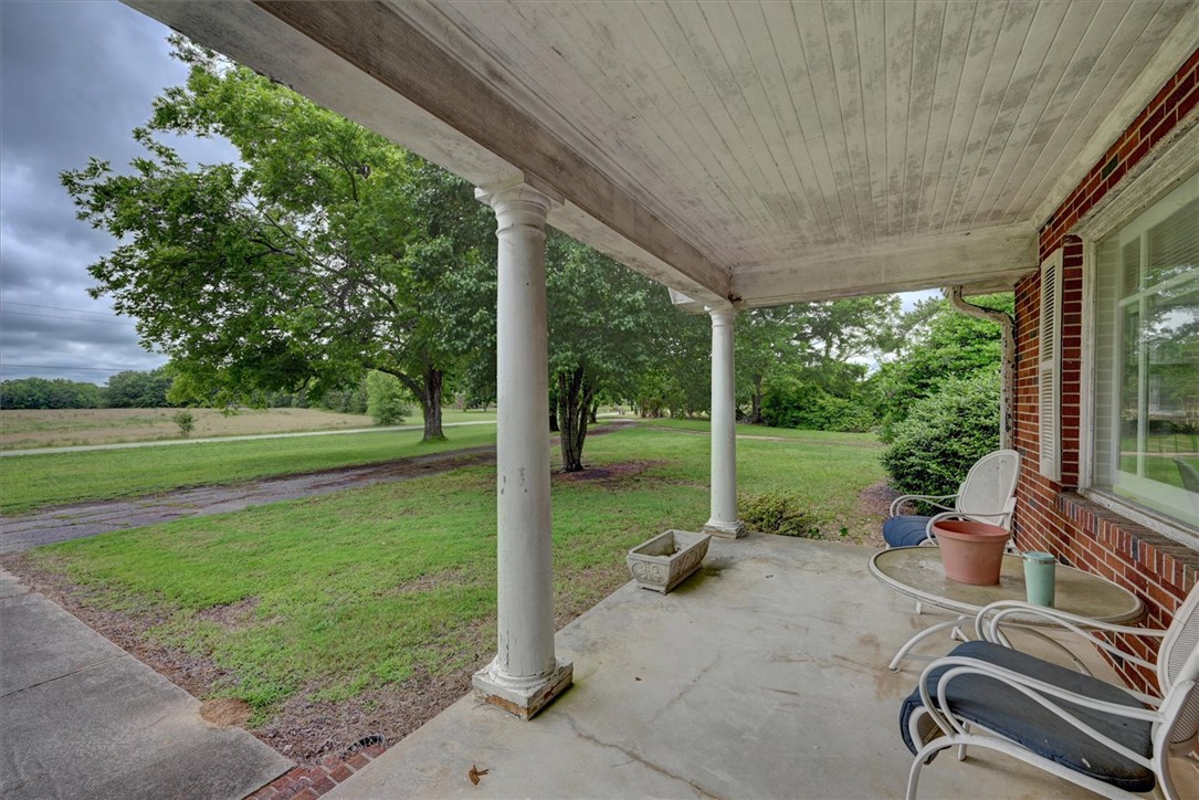 Belton, South Carolina, 29627, United States, 3 Bedrooms Bedrooms, ,2 BathroomsBathrooms,Residential,For Sale,1849987