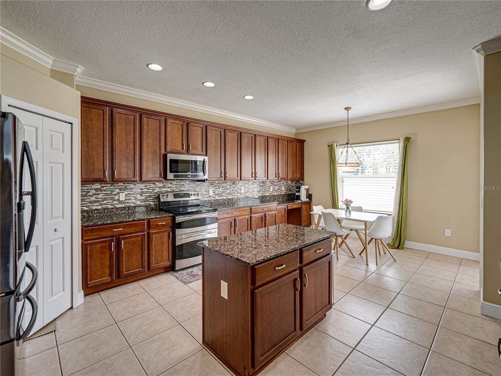 Riverview, Florida, 33579, United States, 6 Bedrooms Bedrooms, ,3 BathroomsBathrooms,Residential,For Sale,1762095