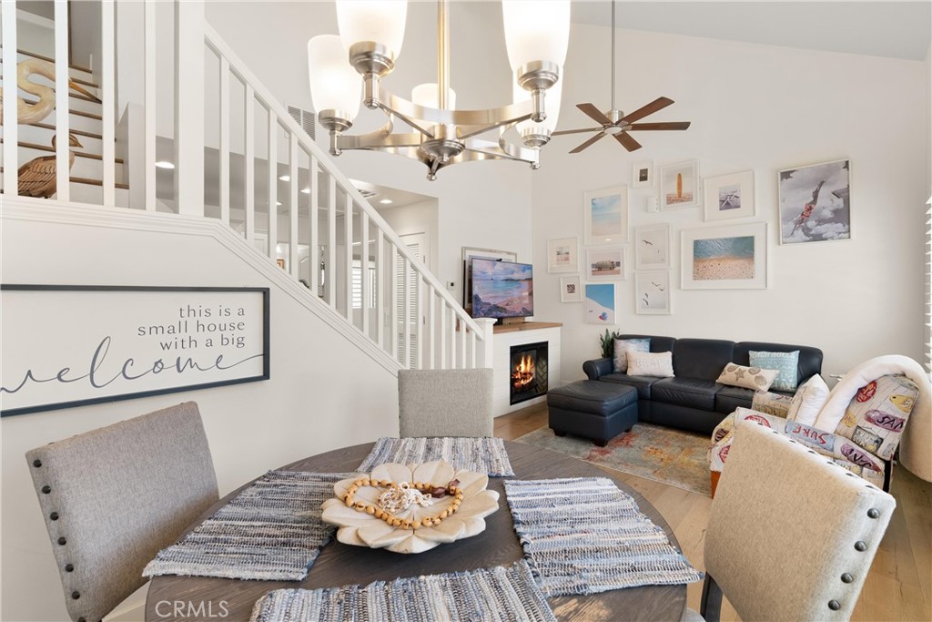 Newport Beach, California, 92663, United States, 2 Bedrooms Bedrooms, ,2 BathroomsBathrooms,Residential,For Sale,1877263