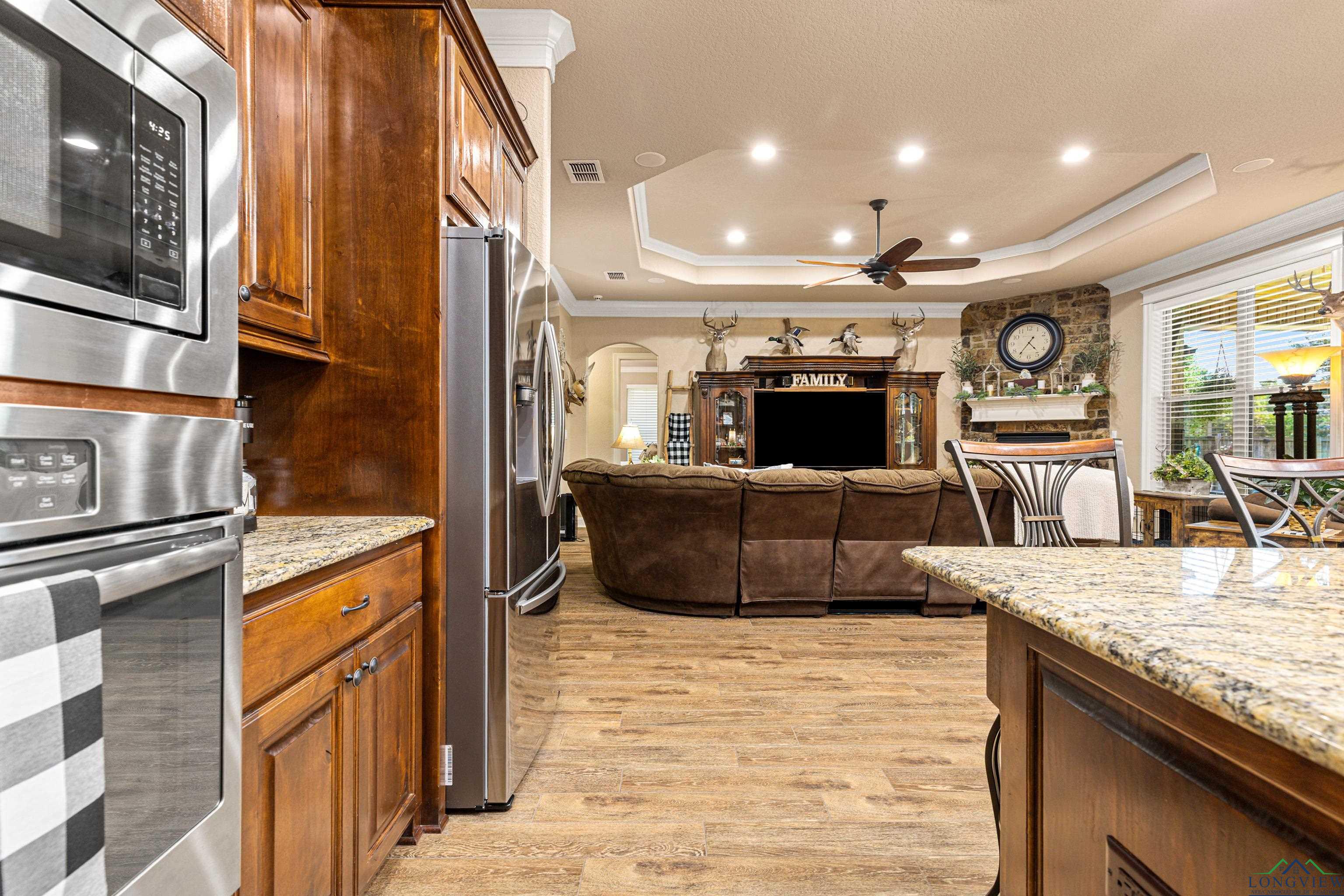 Longview, Texas, 75605, United States, 5 Bedrooms Bedrooms, ,3 BathroomsBathrooms,Residential,For Sale,1827224
