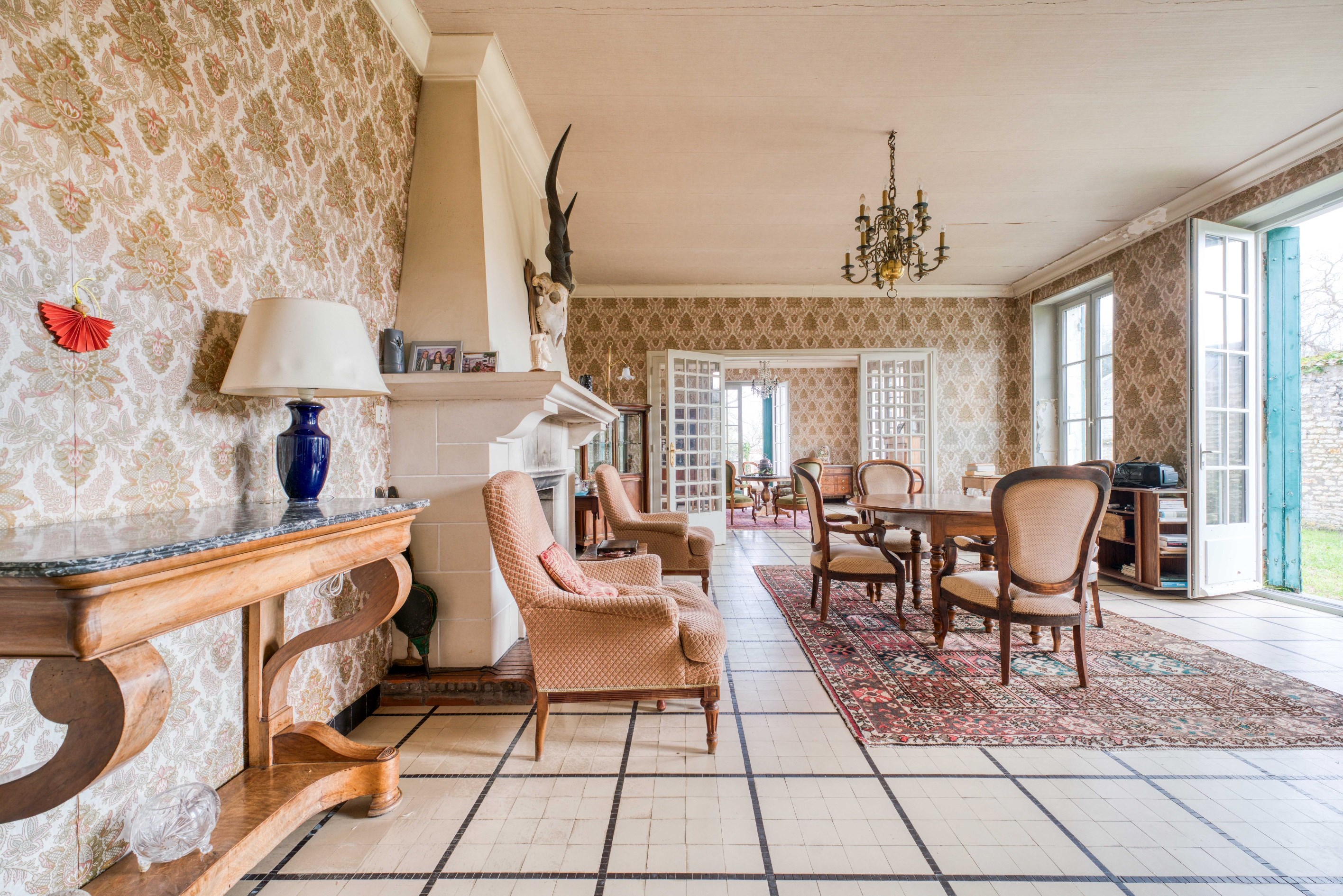  TOWNHOUSE IN THE HEART OF ST PIERRE D