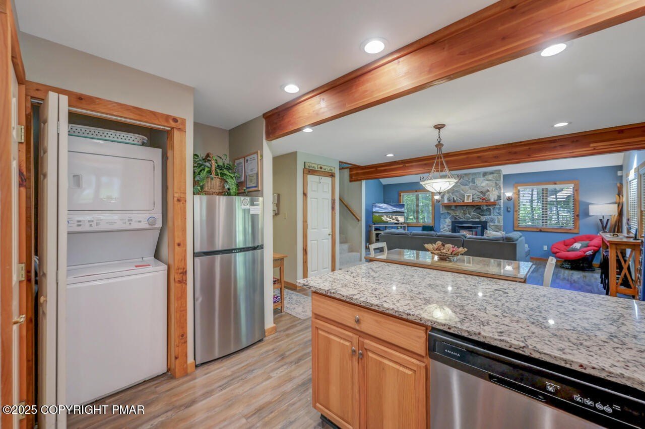 Pocono Pines, Pennsylvania, 18350, United States, 3 Bedrooms Bedrooms, ,2 BathroomsBathrooms,Residential,For Sale,1976304