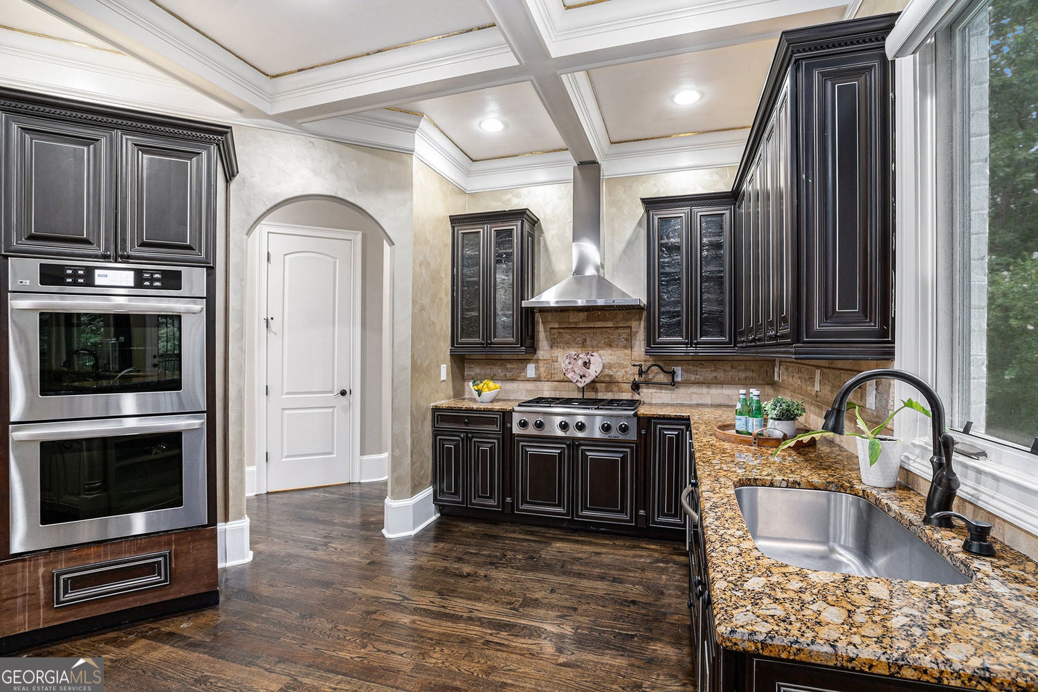 Atlanta, Georgia, 30331, United States, 6 Bedrooms Bedrooms, ,6 BathroomsBathrooms,Residential,For Sale,1929933