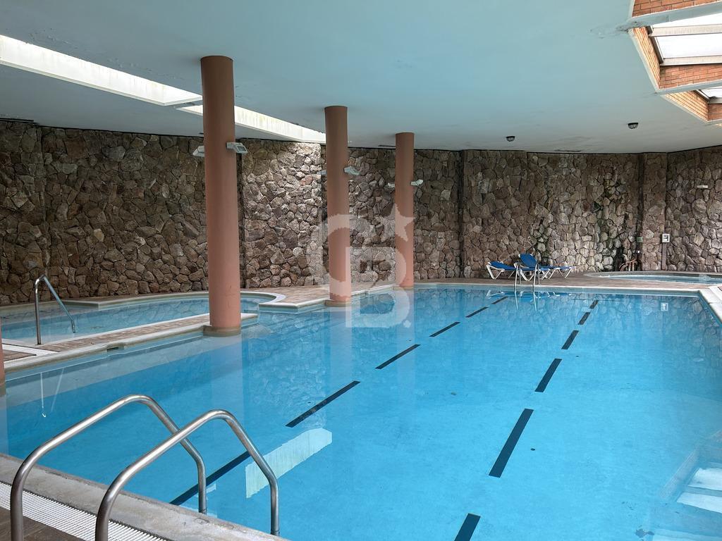 Vitacura, Chile, 4 Bedrooms Bedrooms, ,5 BathroomsBathrooms,Residential,For Sale,1998105