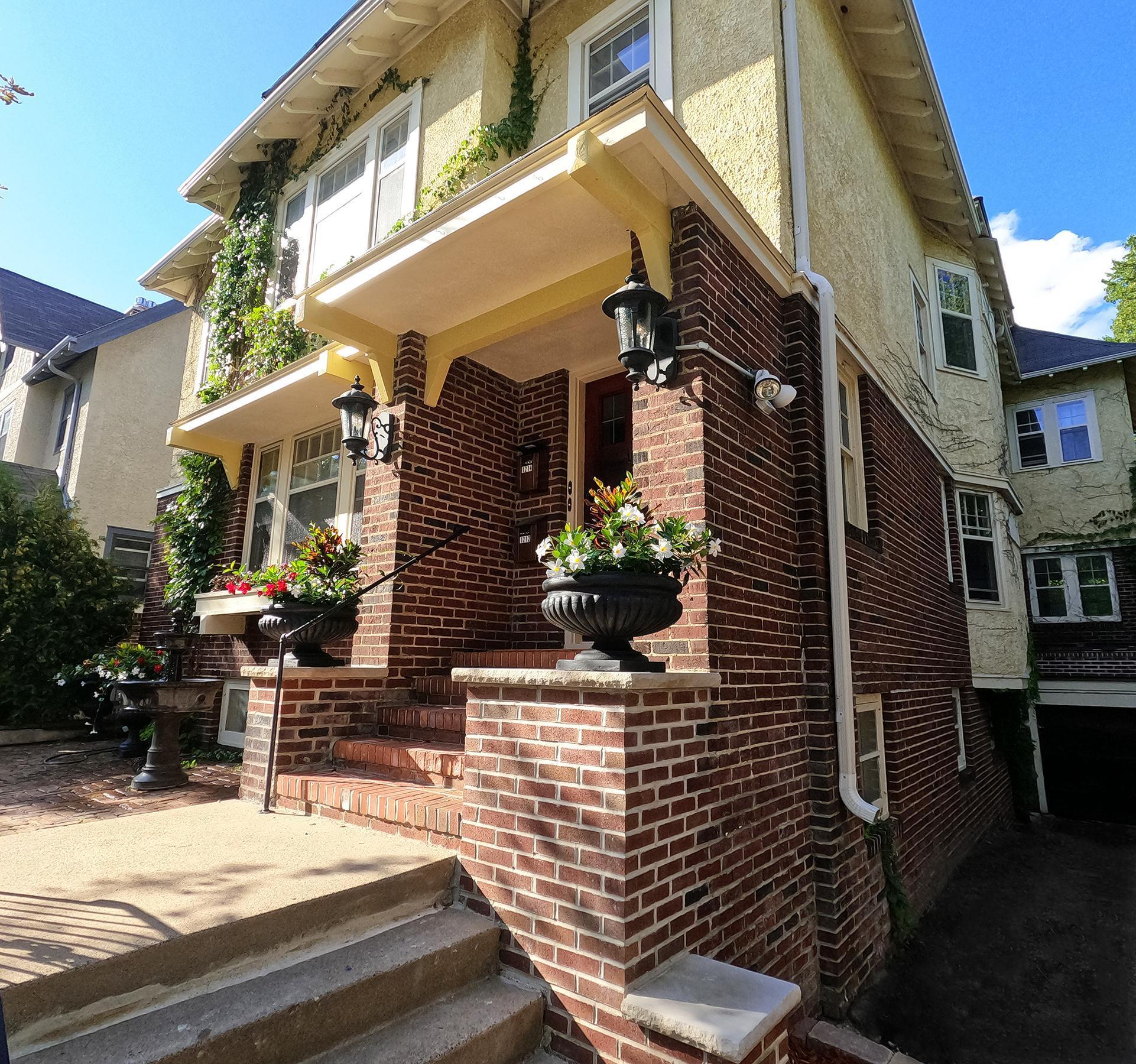 Minneapolis, Minnesota, 55403, United States, ,Residential,For Sale,1939617