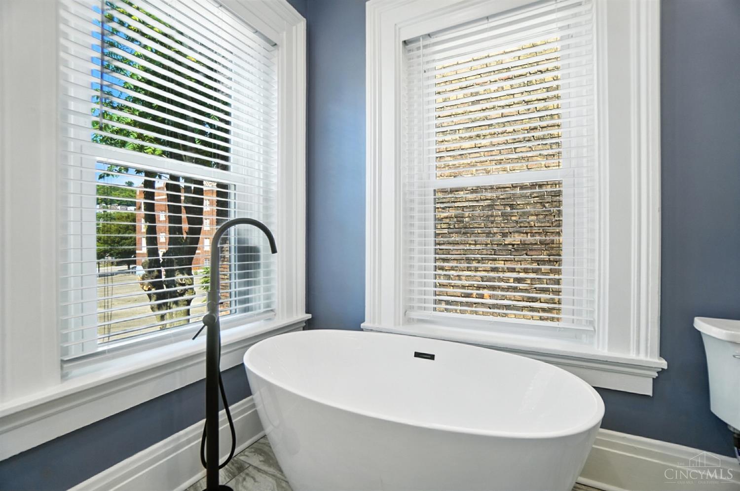 Cincinnati, Ohio, 45214, United States, 4 Bedrooms Bedrooms, ,3 BathroomsBathrooms,Residential,For Sale,1955713