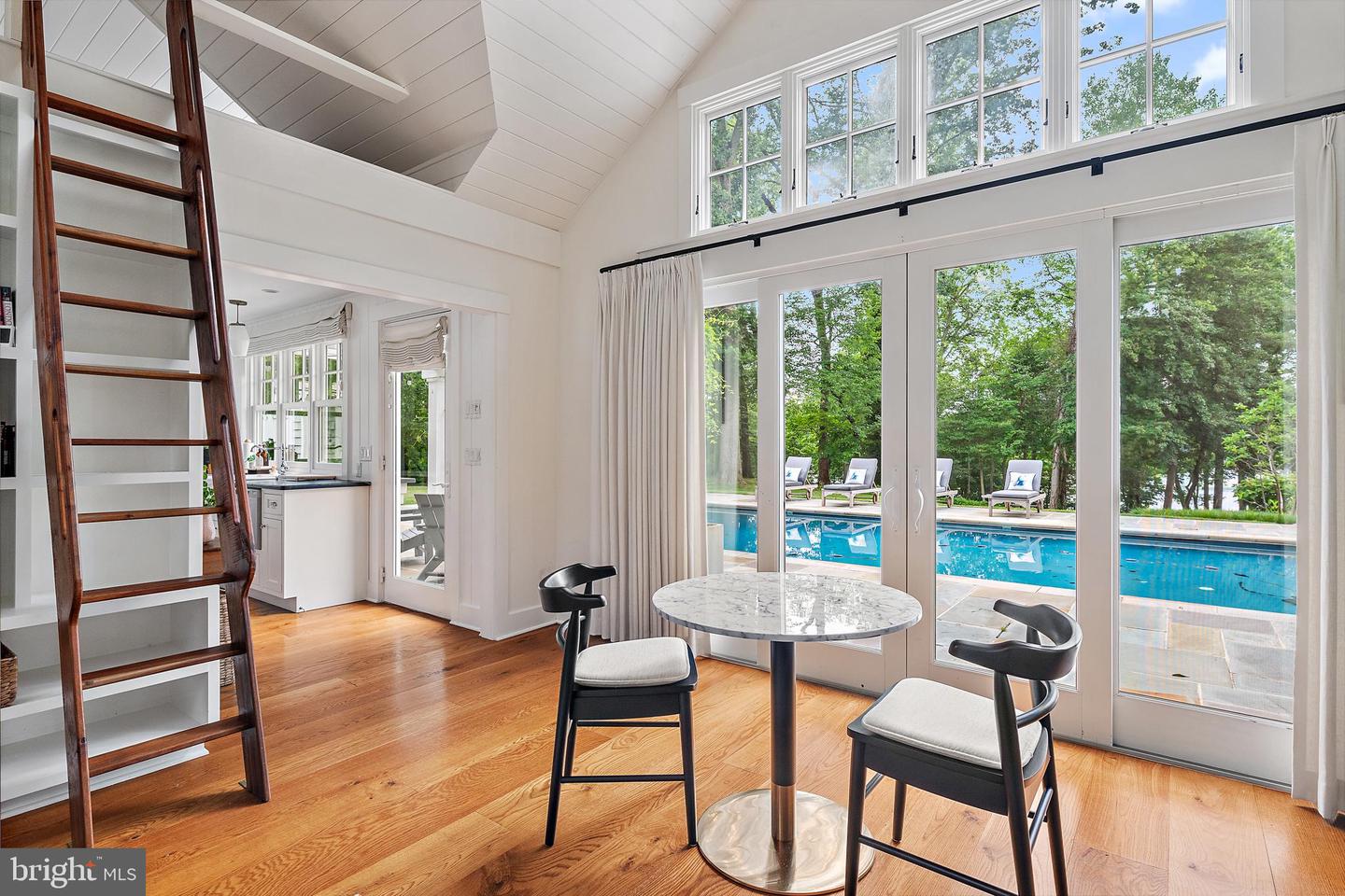 Annapolis, Maryland, 21403, United States, 5 Bedrooms Bedrooms, ,4 BathroomsBathrooms,Residential,For Sale,1895368