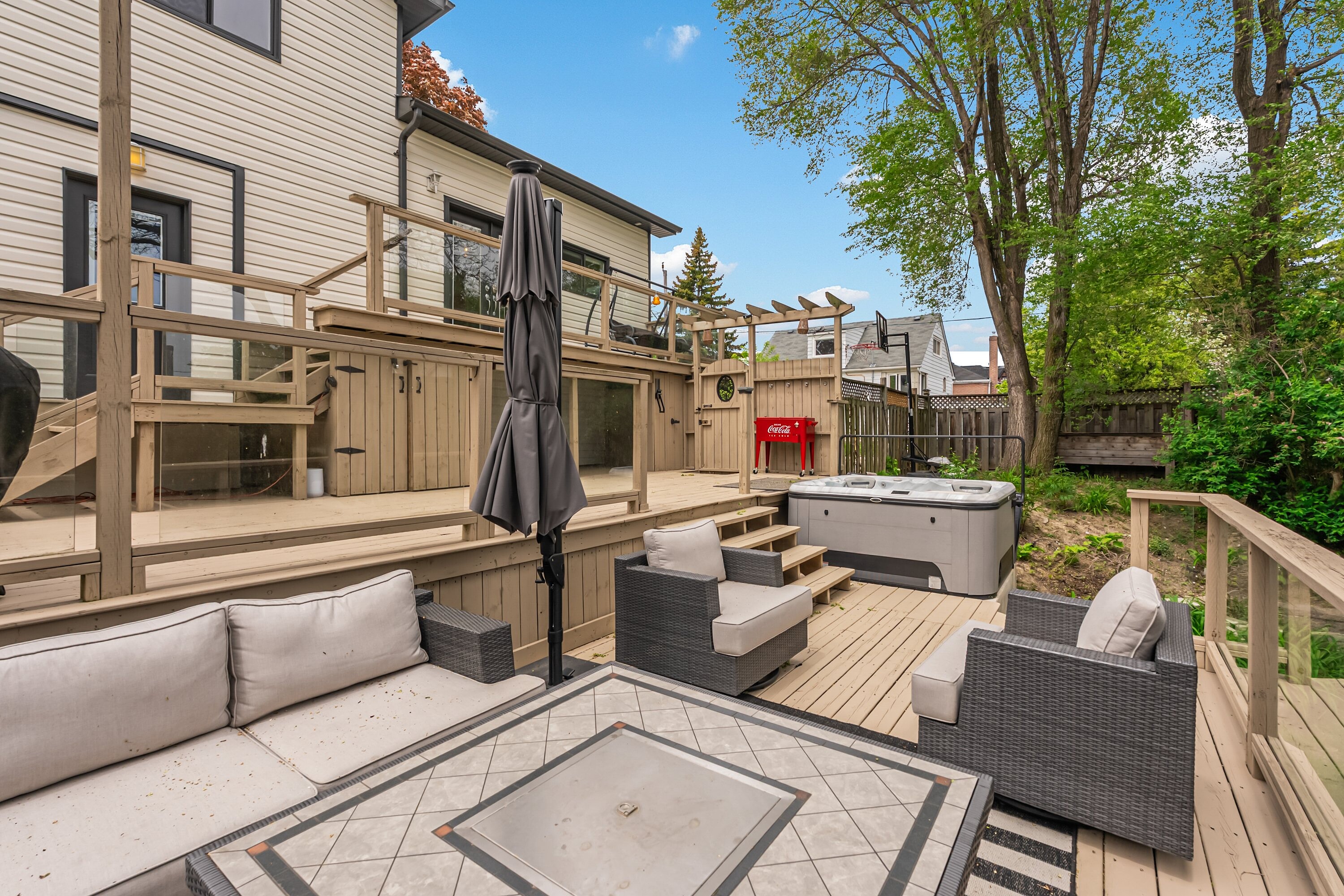  Backyard For Entertaining - 物件實景