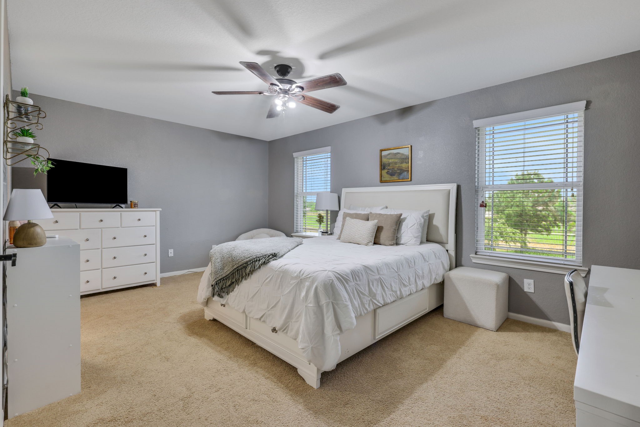 Mont Belvieu, Texas, 77523, United States, 5 Bedrooms Bedrooms, ,4 BathroomsBathrooms,Residential,For Sale,1906104