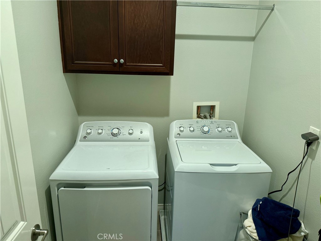 Murrieta, California, 92563, United States, 3 Bedrooms Bedrooms, ,3 BathroomsBathrooms,Residential,For Sale,1976156