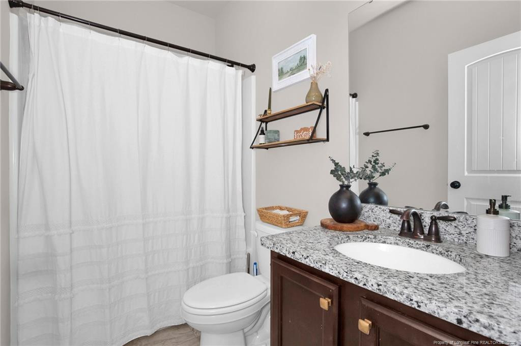 Fayetteville, North Carolina, 28312, United States, 5 Bedrooms Bedrooms, ,4 BathroomsBathrooms,Residential,For Sale,1962756