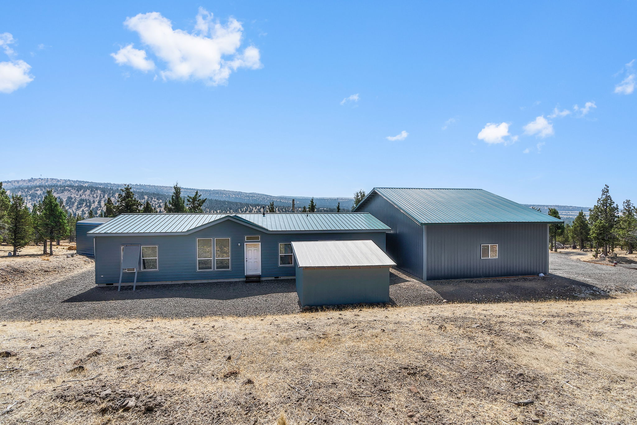 Prineville, Oregon, 97754, United States, 3 Bedrooms Bedrooms, ,2 BathroomsBathrooms,Residential,For Sale,1941697