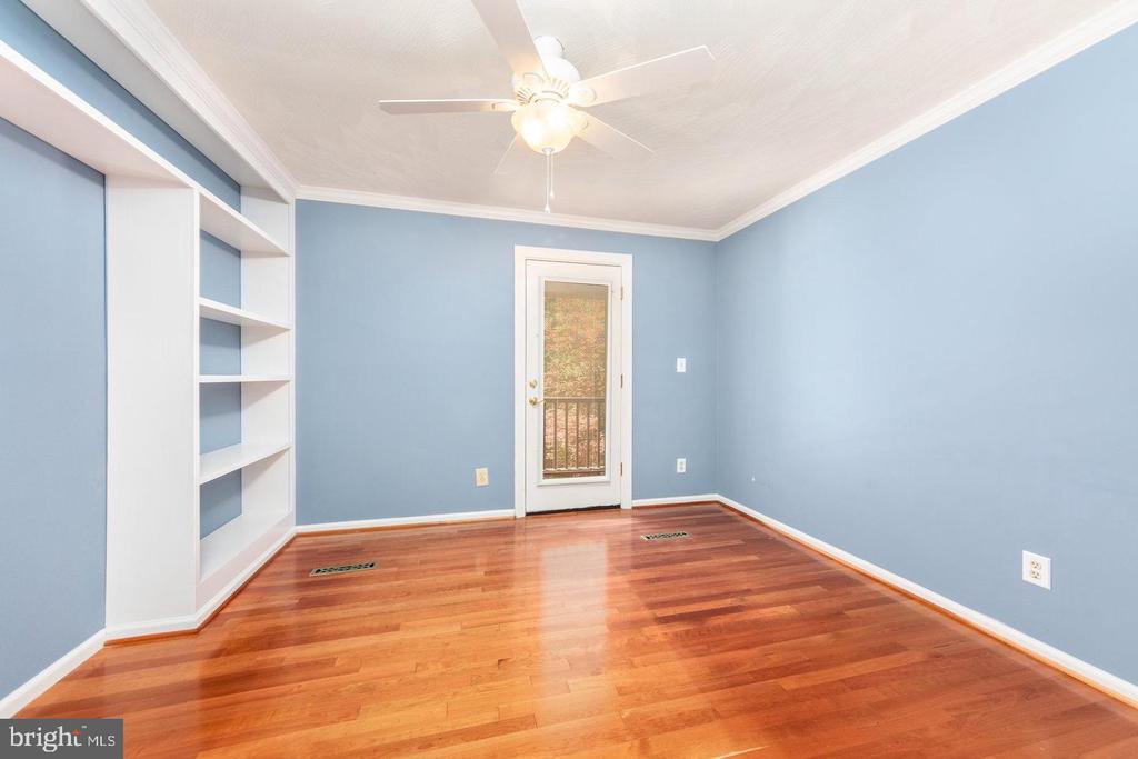 Fredericksburg, Virginia, 22405, United States, 5 Bedrooms Bedrooms, ,3 BathroomsBathrooms,Residential,For Sale,2013092