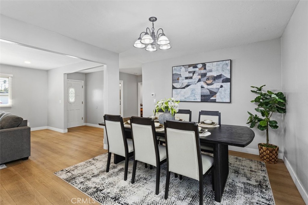 Orange, California, 92867, United States, 3 Bedrooms Bedrooms, ,2 BathroomsBathrooms,Residential,For Sale,1986314