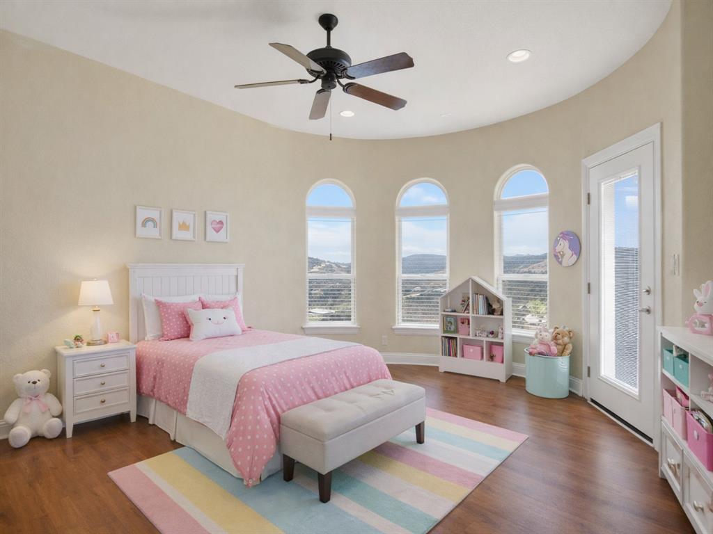 Grand Prairie, Texas, 75104, United States, 4 Bedrooms Bedrooms, ,5 BathroomsBathrooms,Residential,For Sale,2018050