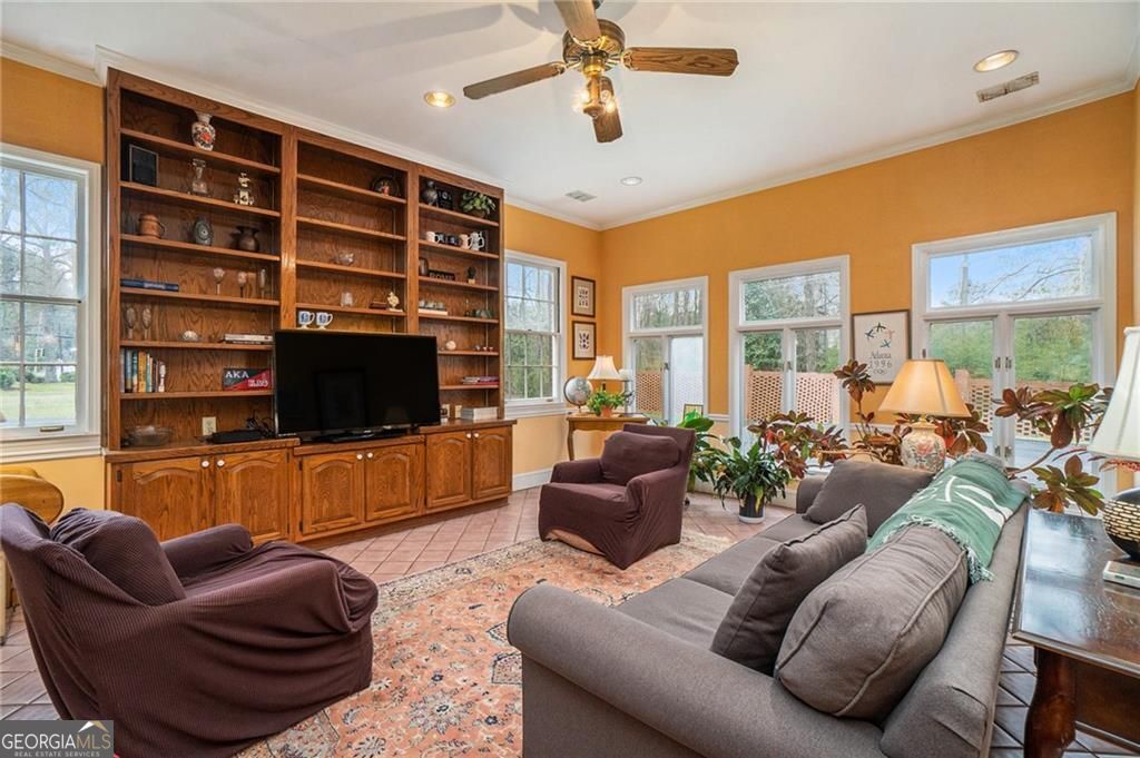 Atlanta, Georgia, 30311, United States, 5 Bedrooms Bedrooms, ,5 BathroomsBathrooms,Residential,For Sale,1909113