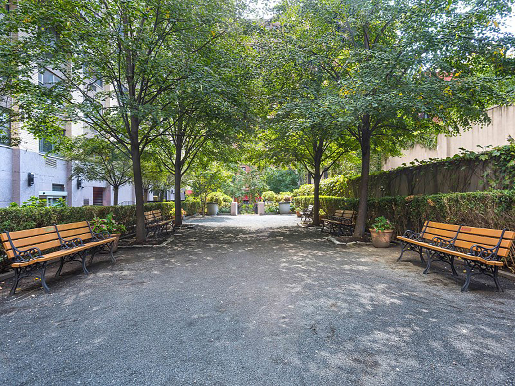  201 West 70th Street - 物件實景
