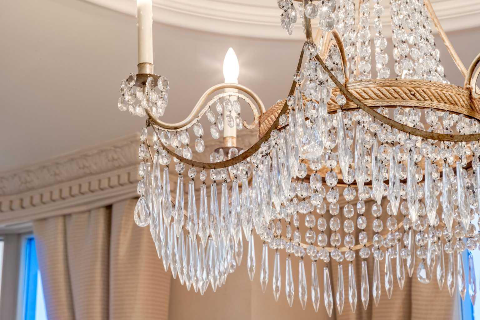 CALGARY, Alberta, T2P 5J9, CA, 2 Bedrooms Bedrooms, ,6 BathroomsBathrooms,Residential,For Sale,1987671