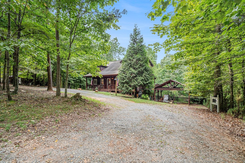 Ellijay, Georgia, 30540, United States, 4 Bedrooms Bedrooms, ,4 BathroomsBathrooms,Residential,For Sale,1858998