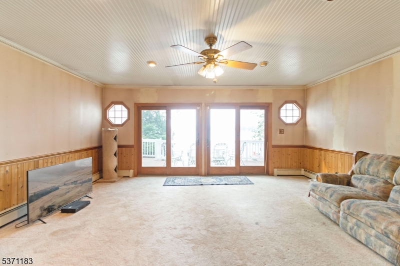 Mount Arlington Boro, New Jersey, 07856, United States, 2 Bedrooms Bedrooms, ,2 BathroomsBathrooms,Residential,For Sale,1912624